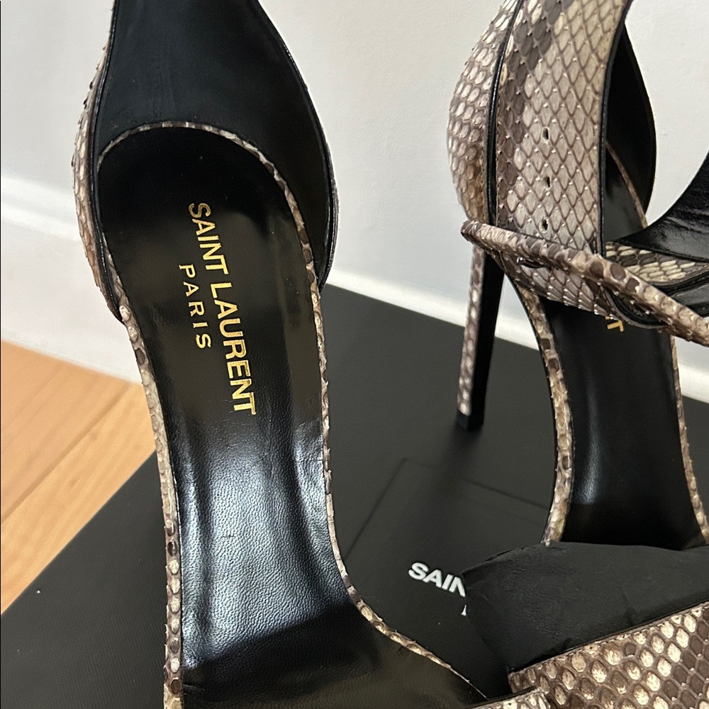 Saint Laurent Python Heels - Black and Cream - Picture 2 of 7